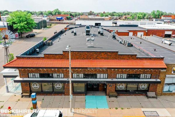 520 W 3rd St | Berkshire Hathaway HomeServices Da-Ly Realty
