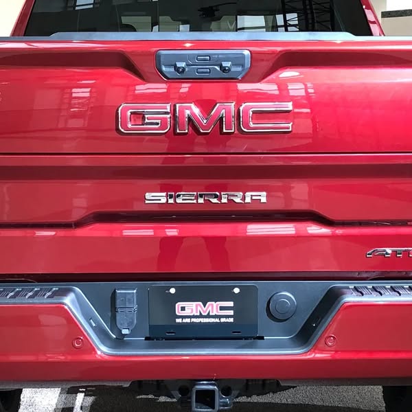 GMC's Denali Sierra Nailed It (Take a Look)