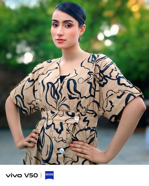 vivo V50-ZEISS Portrait, 6000mAh, IP68/69 & FOS 15 | vivo Pakistan