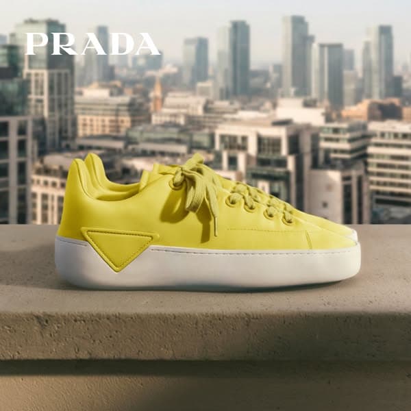 프라다 코트 스니커즈