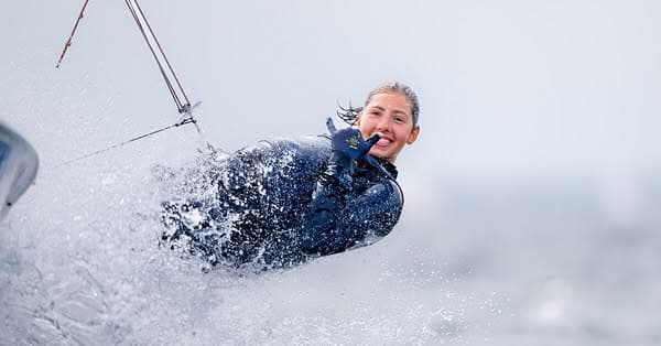 Segel setzen für die Kieler Woche