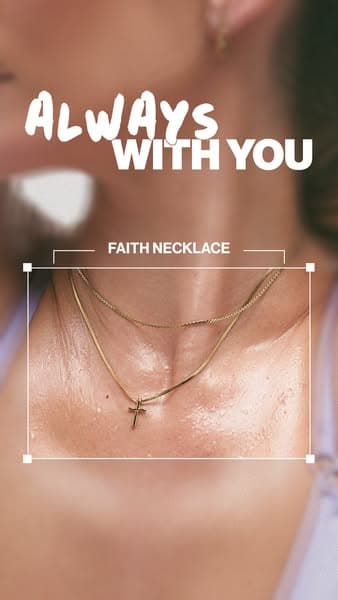 Take your favourite necklace everywhere.